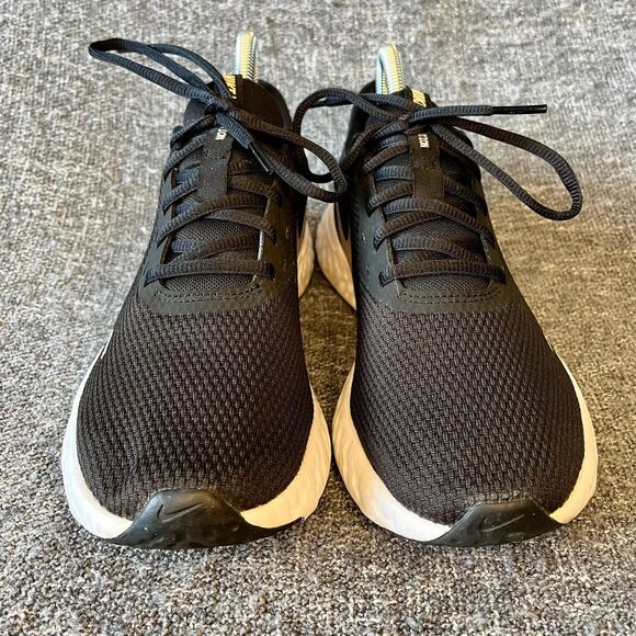 Nike Revolution 5 Black Metallic Gold CV0158-001 Womens Size 8 Running Sneakers - Picture 3 of 9